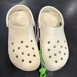 Crocs sandals unisex* bone~women’s size